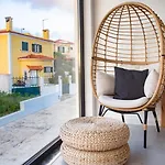 Praceta Porthaus - Entire Main House Perfect For Families Traveling Together Ferienhaus